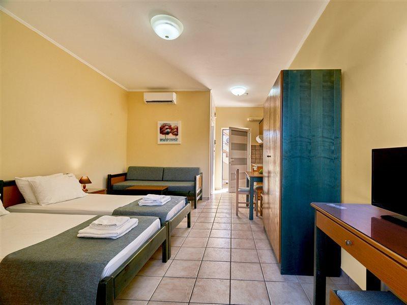 Inea Hotel & Suites Agioi Apostoli  Eksteriør bilde